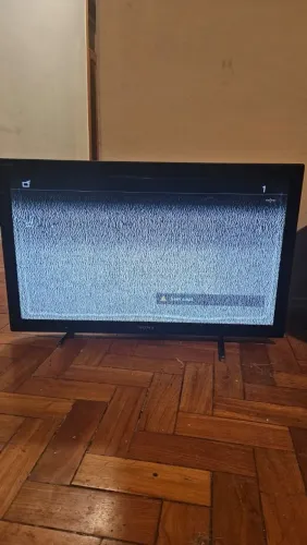Vendo TV Sony 32 polegadas com defeito de tela