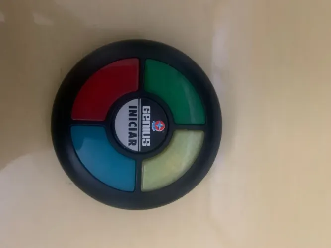 Mini Genius Estrela - Jogo de Memória de Bolso (Aparelho Original)