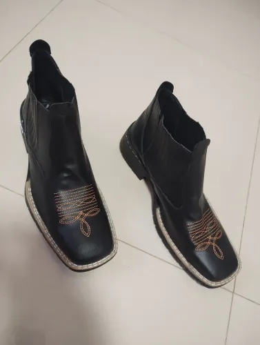 Botas de couro