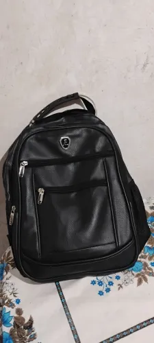 Mochila de Couro Unissex