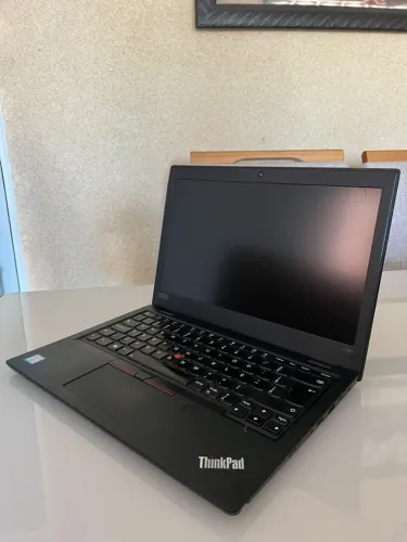 Notebook Lenovo i7 oitava geração