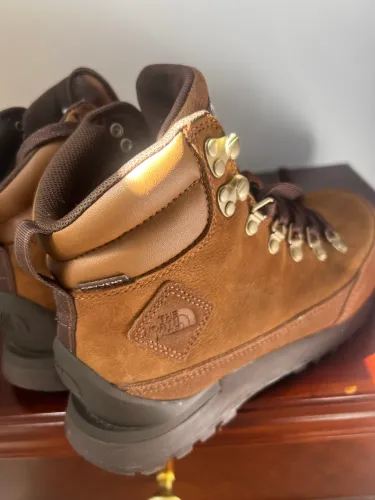 Bota feminina The North Face - TAM 7