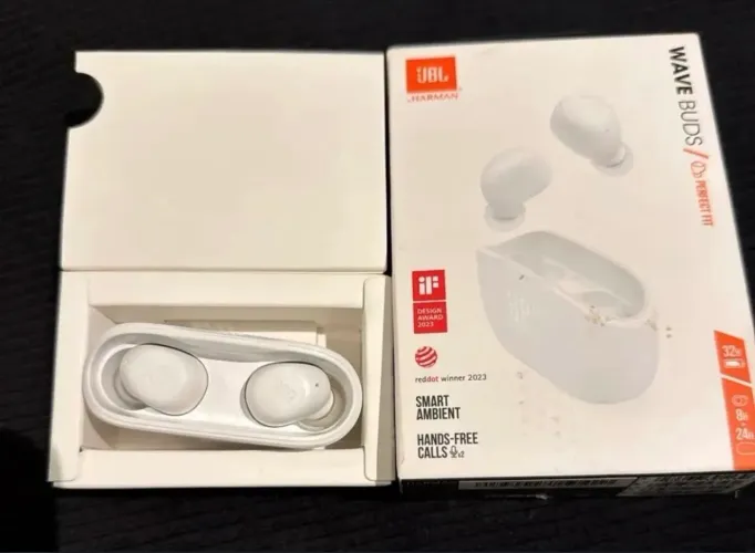 Fone de ouvido JBL NOVO