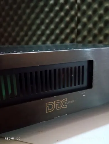 Potência Nashville Na 2200 Pro RMS 630 W