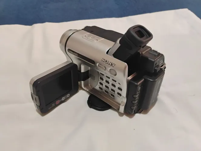 sony hi8