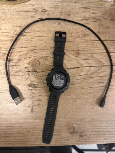 Garmin Instinct 2 em excelente estado.