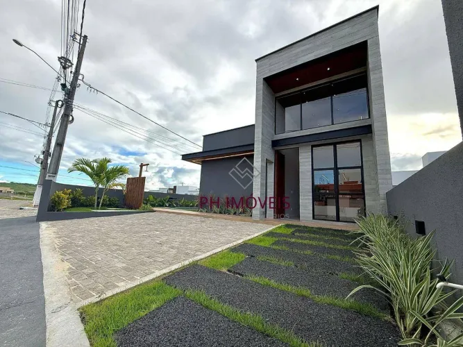 Casa à Venda com Área Gourmet e Piscina Condomínio Completo em Marechal Deodoro