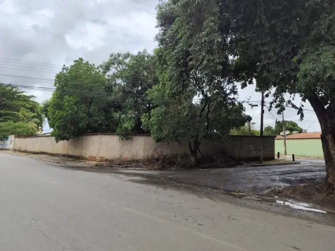 Oportunidade!!!Lote 587m2 de esquina