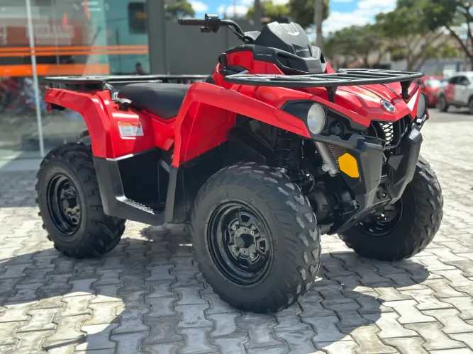 Quadriciclo can-am outlander 570