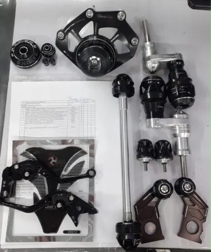 Sliders PROCTON para cb 650r e cbr 650r até 2026