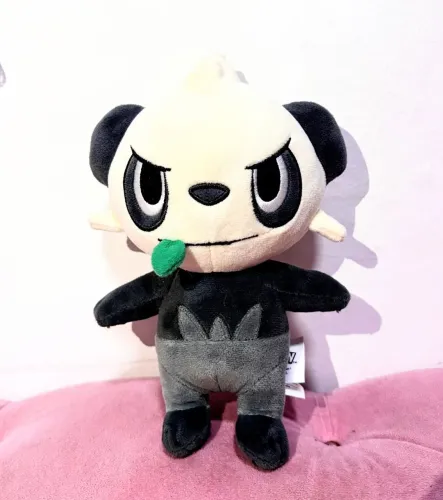 Pelúcia original pokémon Pancham 