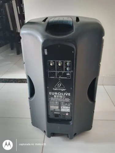 Caixa beringer Ativa eurolive B115 com suporte incluso
