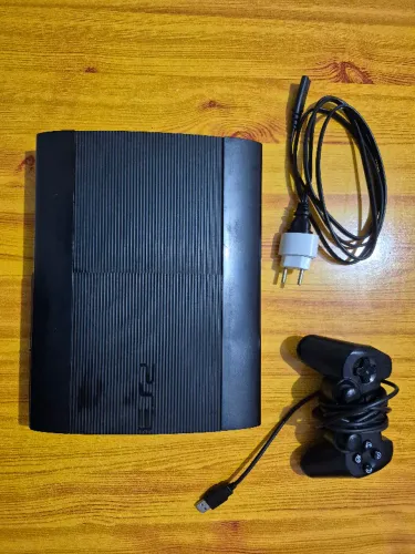 PS3 Super Slim 250GB + 1 Controle + Lote de 10 Jogos