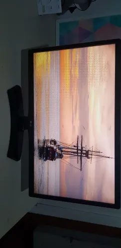 Tv lg 24 com chromecast..