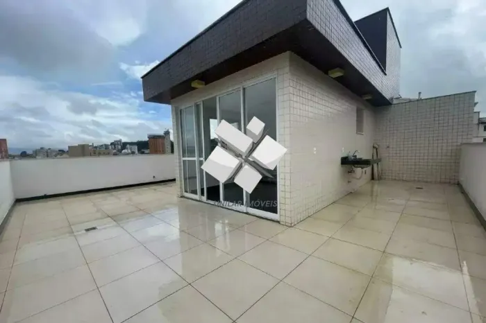 Cobertura Nova com Elevador e 158 m² no Padre Eustáquio Conforto, Exclusividade e Localiz