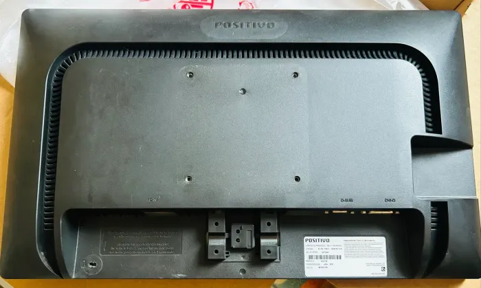 Monitor Positivo 19 polegadas