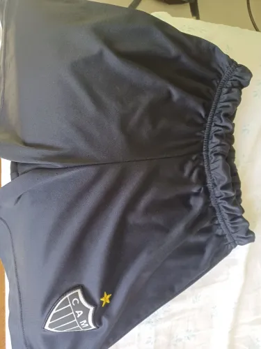 Short infantil Atlético Mineiro veste entre 2 e 4 anos