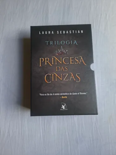 Box Trilogia Princesa das Cinzas - Laura Sebastian | Editora Arqueiro