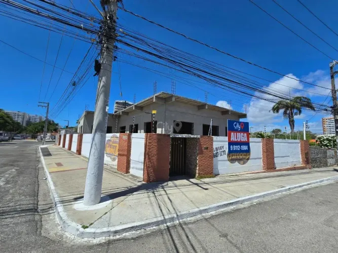 Imóvel Comercial de Alto Potencial  Localização Estratégica