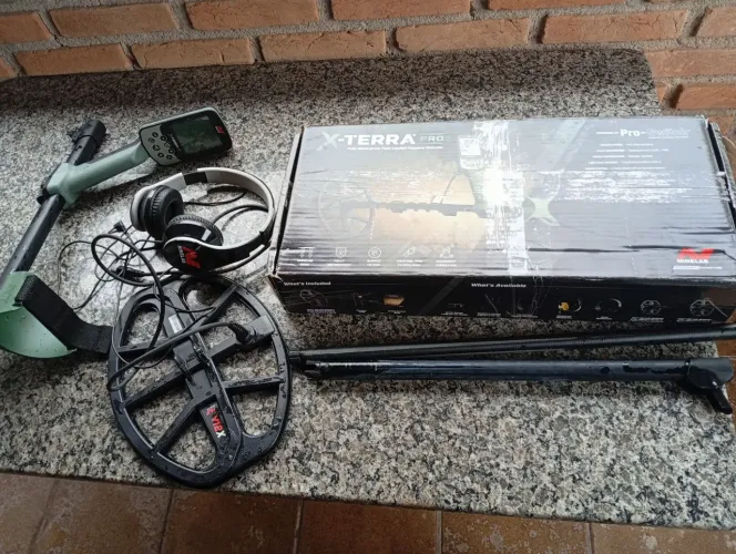 Detector de metal x terra pro quase dois anos de garantia ainda