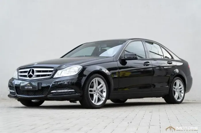Mercedes-Benz C-180 CGI Classic 1.8 16V 156cv Aut. 2012