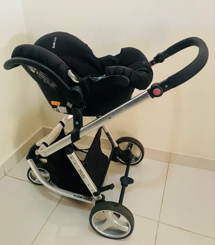 Carrinho de Bebê com Base e Bebê Conforto Safety 1st - Travel System Mobi 0 a 15kg