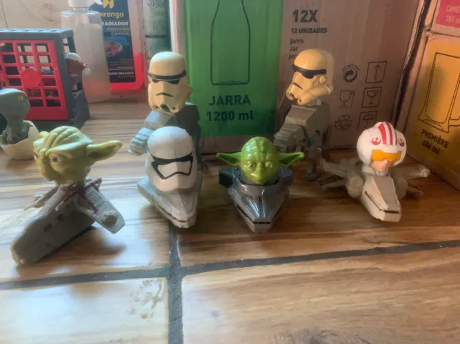 Seis bonecos Star Wars: The Clone Wars