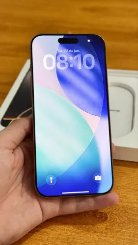 Vendo ou troco Iphone 16 pro Max 256gb completo com Nota de Compra (aceito cartão)