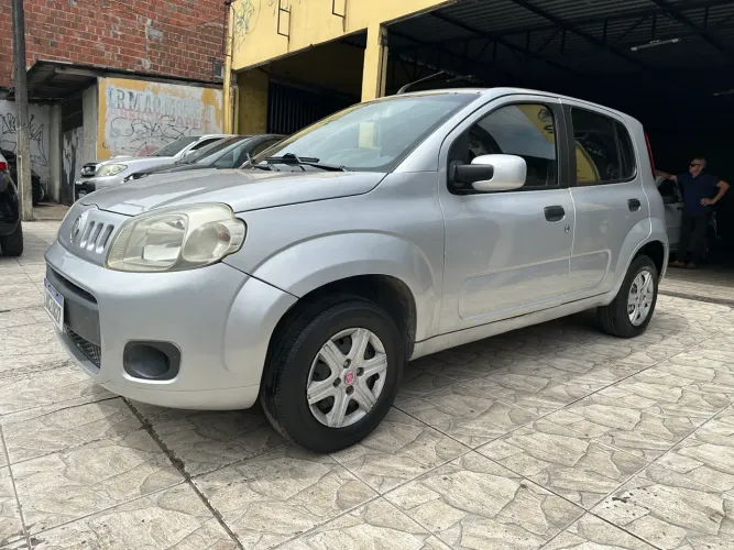 Fiat Uno Vivace Celeb. 1.0 EVO F.flex 8V 5P 2012