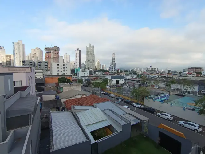 Lindo Apartamento Mobiliado a venda em Balneário Camboriú