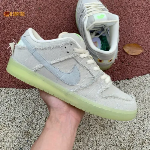Nike SB Dunk Low "Mummy