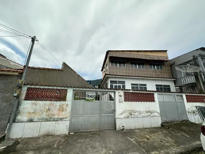 3 CASAS A VENDA EM MURIQUI 