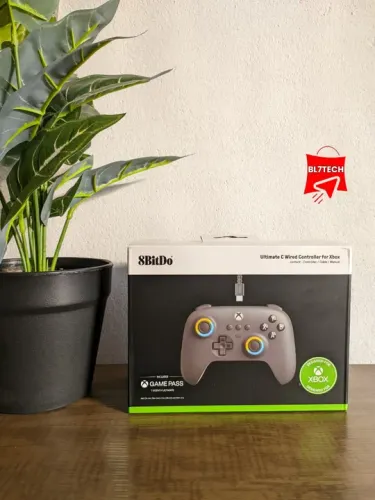 Controle 8BitDo Wired Para XBOX e Windows, Com RGB, Analógicos Hall Effect 