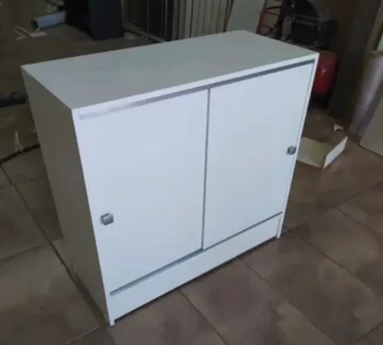 BALCÃO DE MDF COM PORTAS