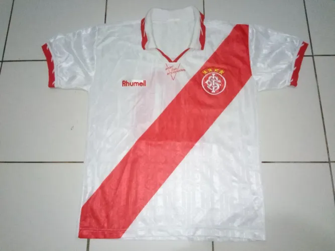Camisa Internacional Rhumell branca tamanho M número 10 pintado