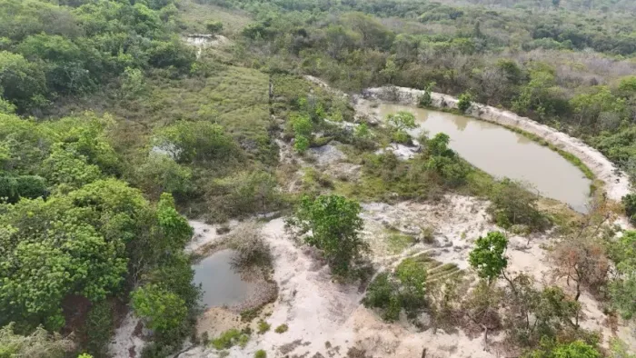 Fazenda com 140 Hectares Margens da Rodovia em Corguinho!