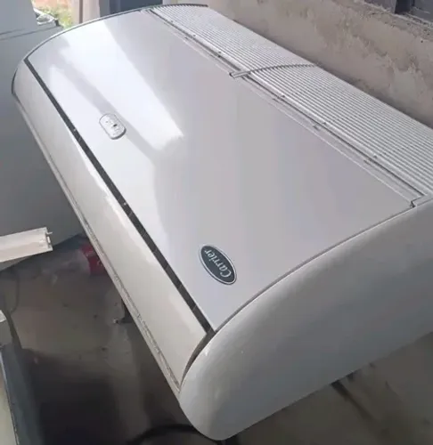 SPLIT 36mil BTUs Piso Teto Carrier