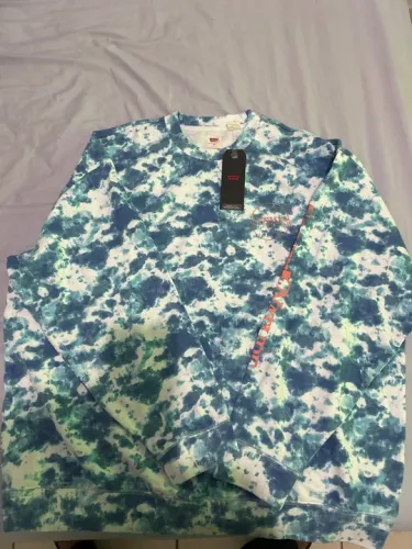 Casaco Levis novo e original 
