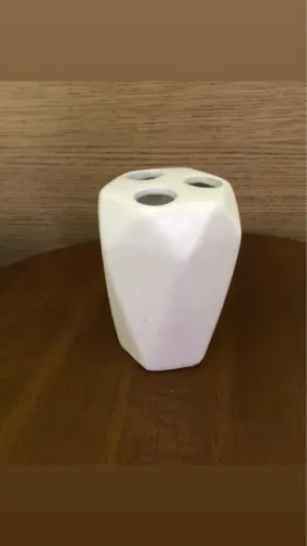 Porta escova de dentes 