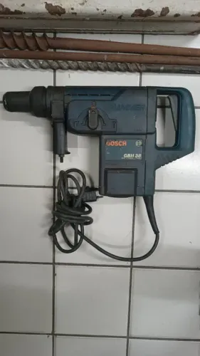 Martelo SDS Máx - 850 watts GBH 38 11227  ** Com defeito ** Analiso troca