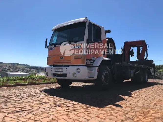 Caminhão 2422 com munck luna 57.507