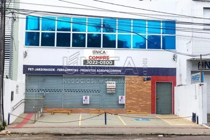 Compre Prédio Comercial na Treze de Julho