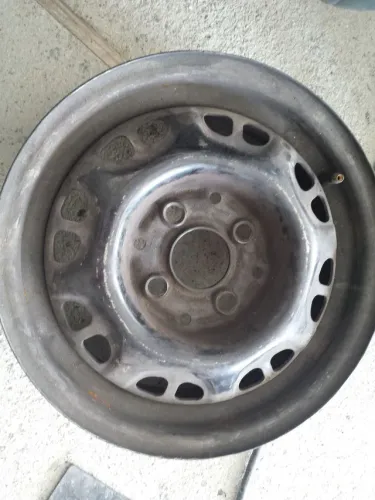 Roda de ferro aro 13 Volkswagen gol Plus preta original 4x100
