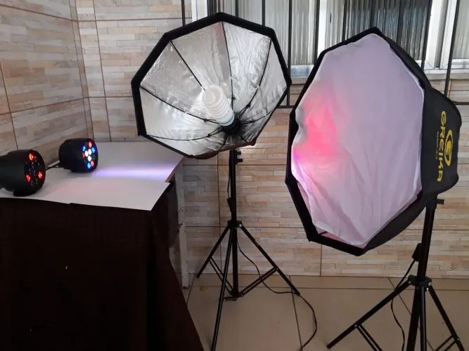 Kit de Iluminação para Estúdio - Softbox e Luzes LED