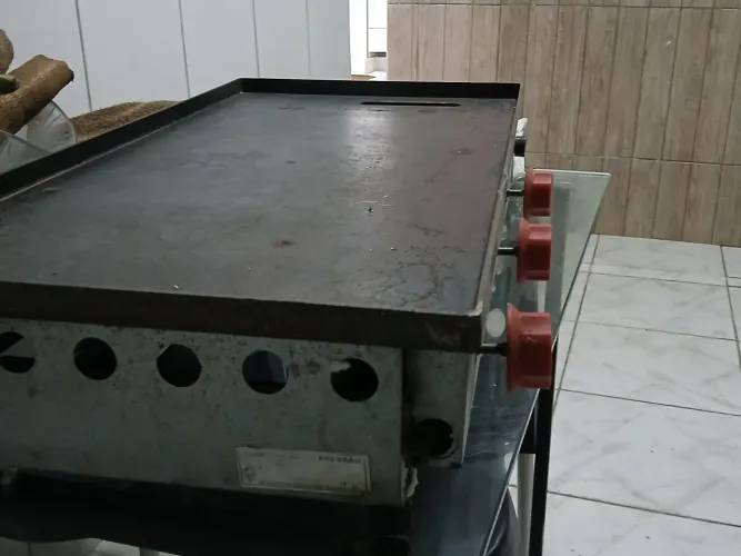 Chapa a gás e Fritadeira elétrica