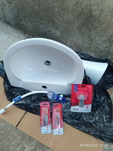 Lavatório de banheiro NOVO