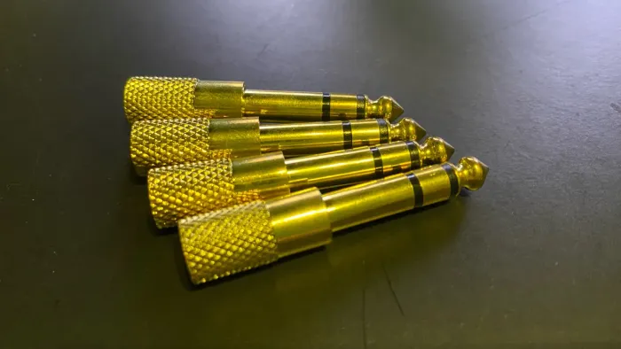Adaptador P2 P10 Dourado