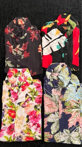 Camisas de seda estampadas - 4 peças cada 50