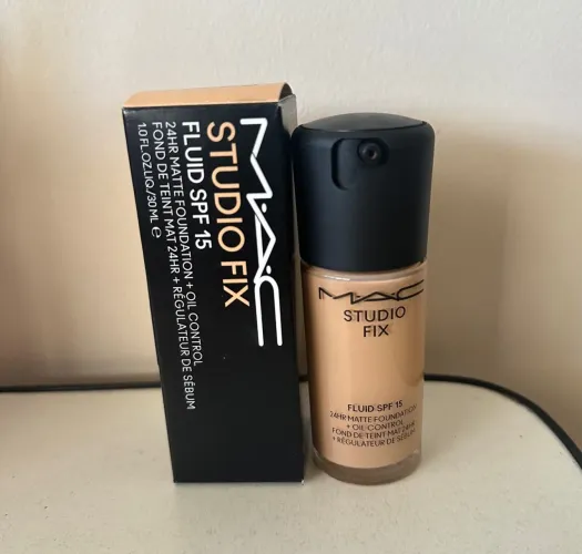 Base Líquida Soft Matte MAC Studio Fix - Cor NC25