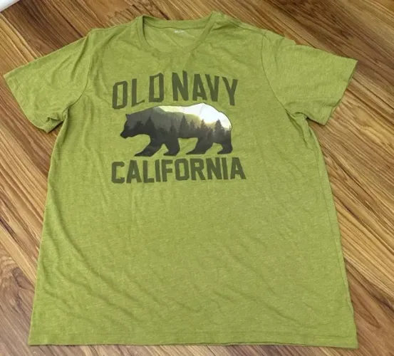 camiseta old navy tamanho eg importada (desapego)